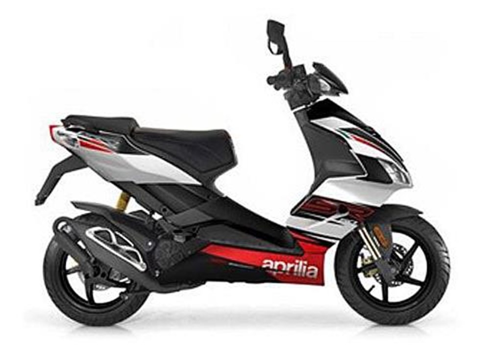 Aprilia SR 50 R Factory (2012-15)