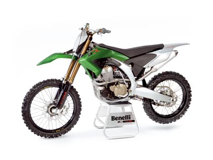 Benelli BX 449 cross