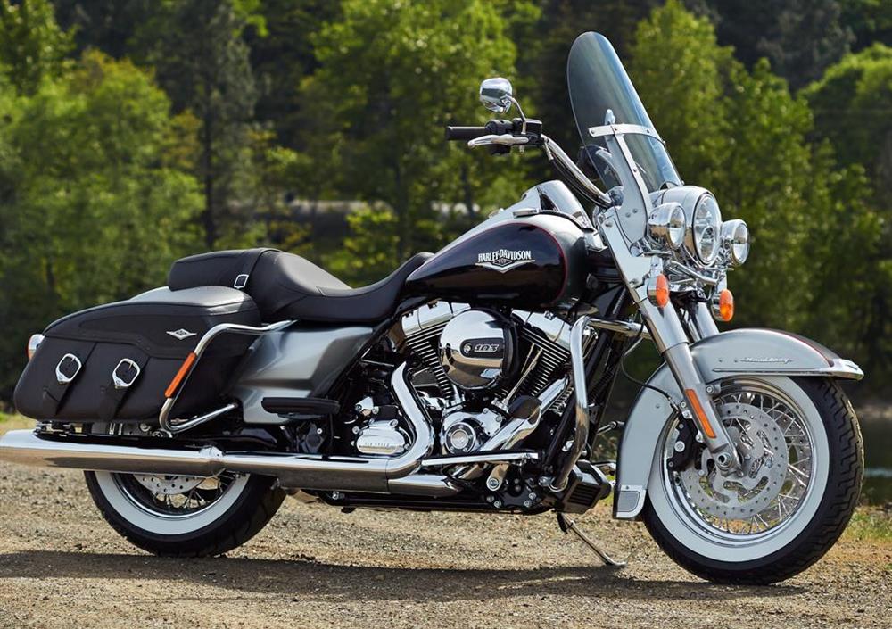 Harley Davidson FLHRC Road King Classic (2014-16)