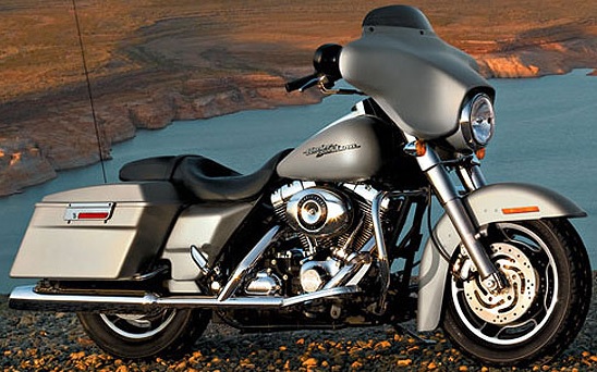 Harley Davidson FLHX Street Glide (2006-07)