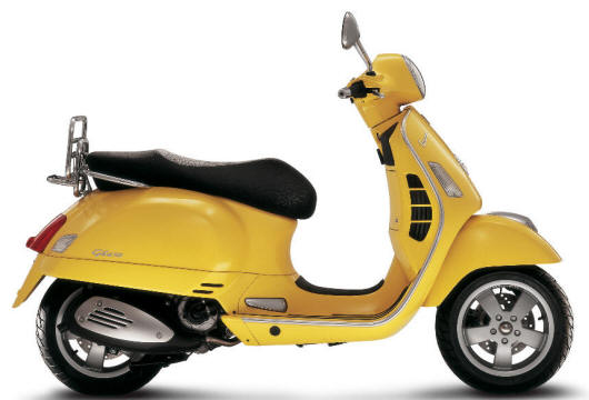 vespa gts 125 immagine laterale