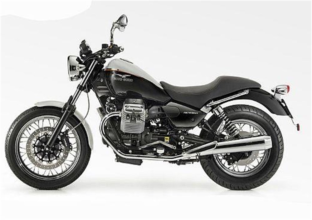 Moto Guzzi Nevada 750 Anniversario