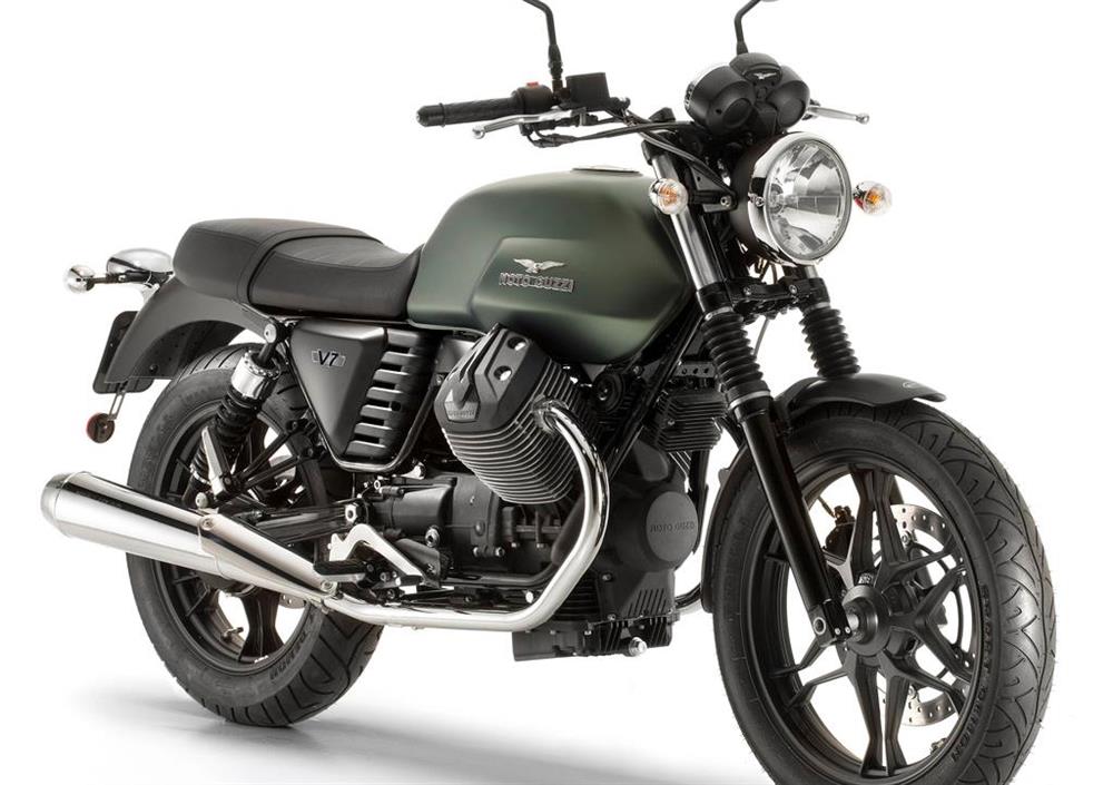 Moto Guzzi V7 Stone