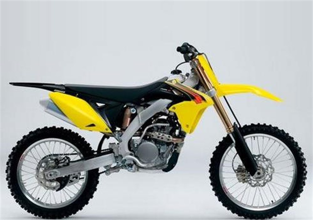 Suzuki RM 250 Z (2015)